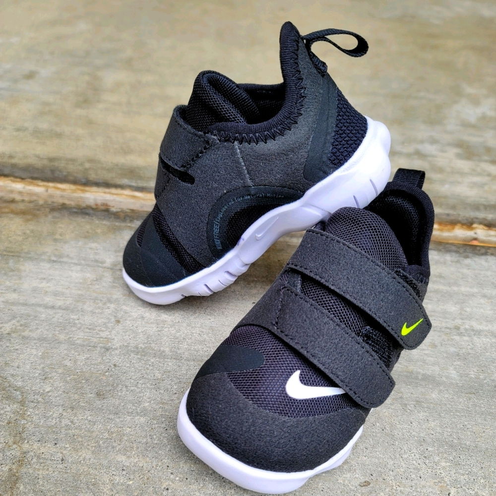 NIKE Kids Free Run